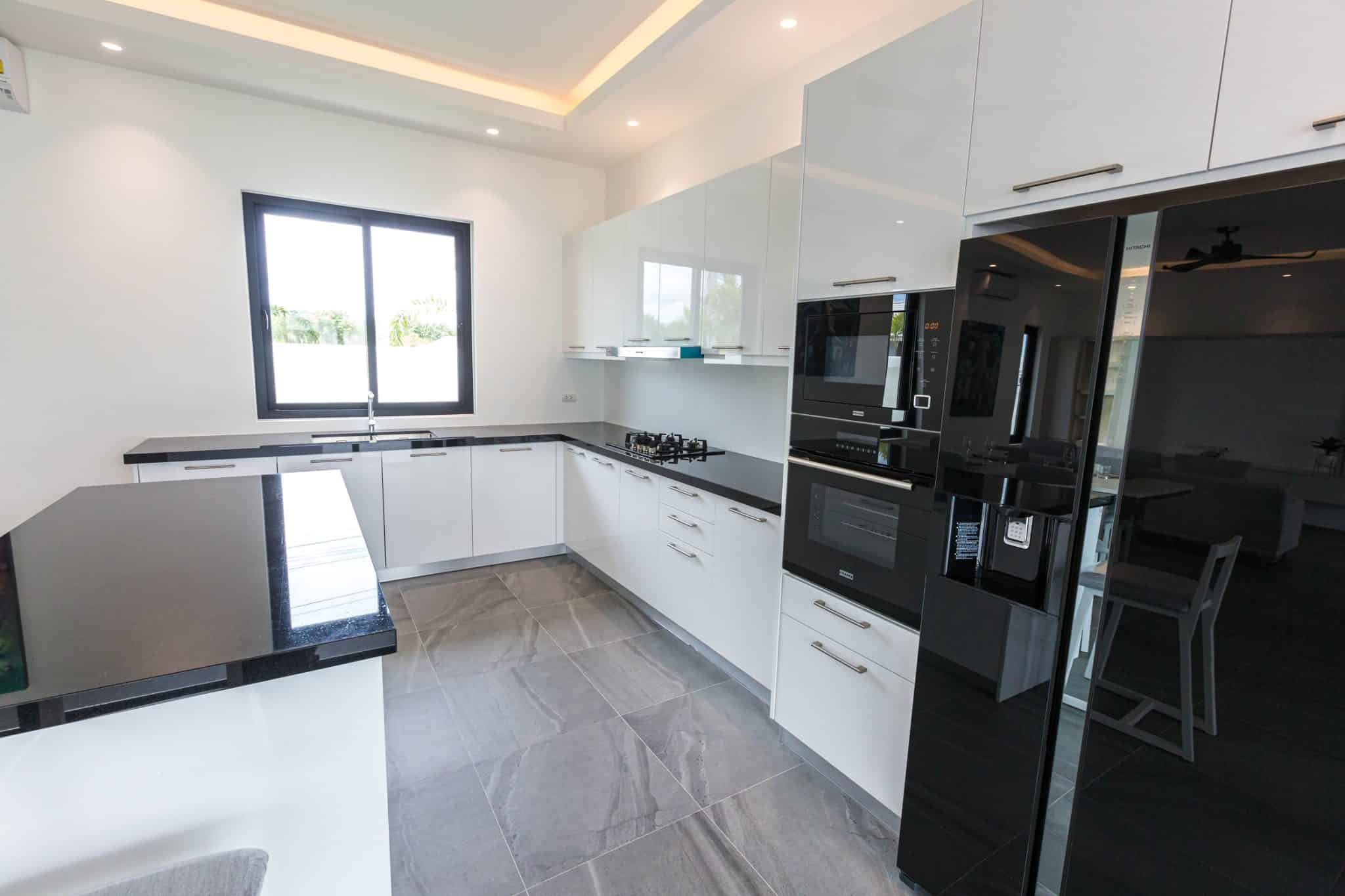 Modern Freehold Villa Sale Golf Views