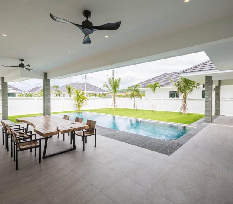 Spacious Hua Hin Villa Sale Golf Community