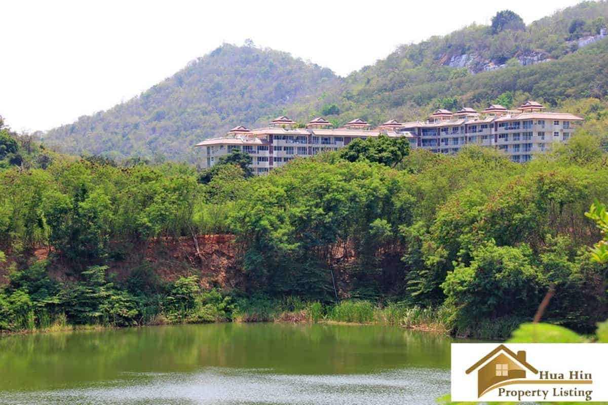 Upscale Hua Hin Penthouse with Rooftop Access