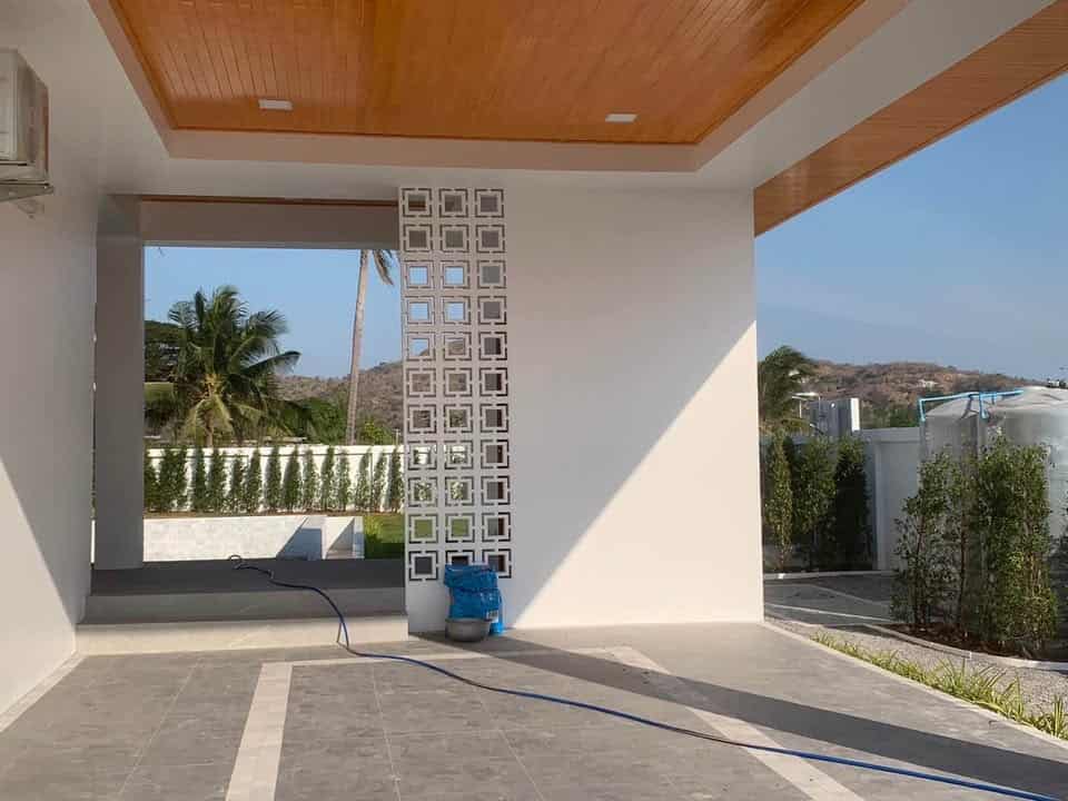 Serene Hua Hin Villa with Poolside Relaxation