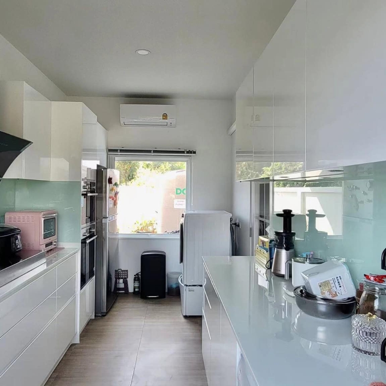Stunning Villa Hua Hin Premier Lakeside Living