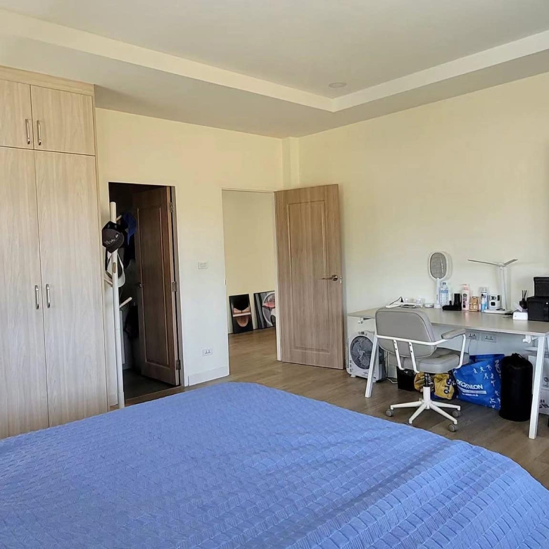 Luxury Lakeside Villa Hua Hin Premier Living