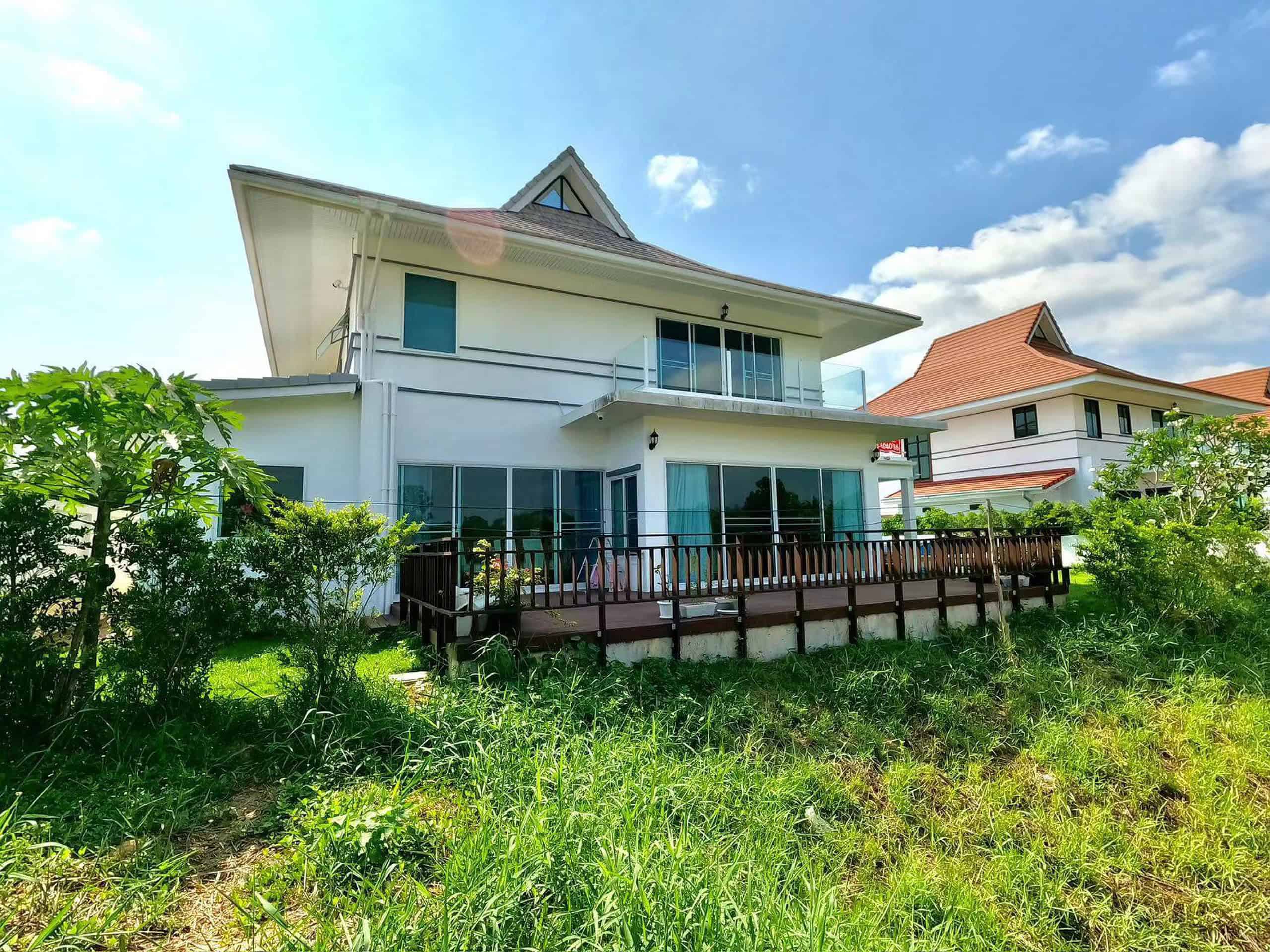 Luxury Hua Hin Villa Stunning Waterfront Views