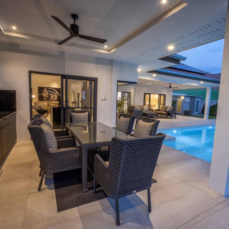 Stunning Villa Sale in Mali Bua