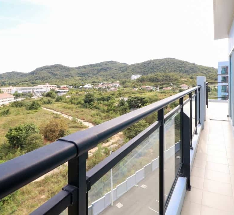 Hua Hin Penthouse with Endless Sea Horizon