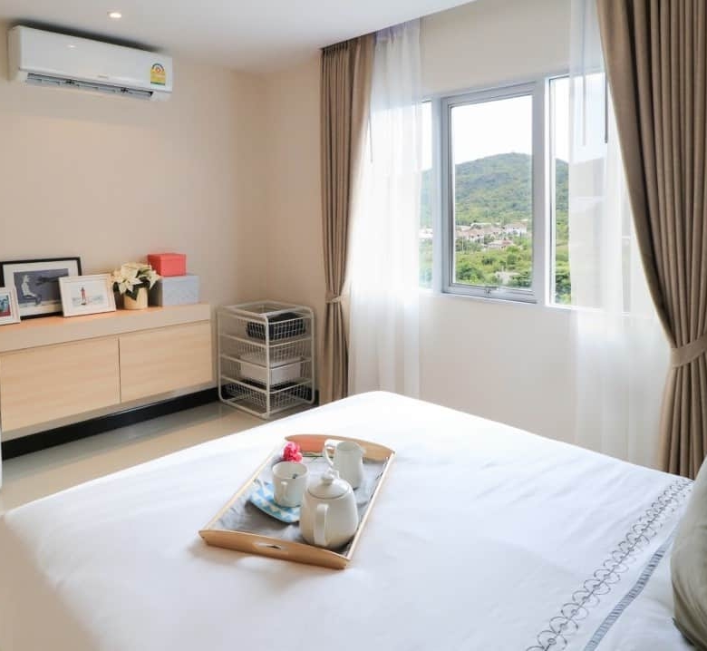 Spacious Penthouse Hua Hin with Sea Breeze