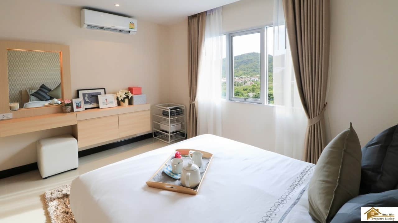 Spacious Penthouse Hua Hin with Sea Breeze