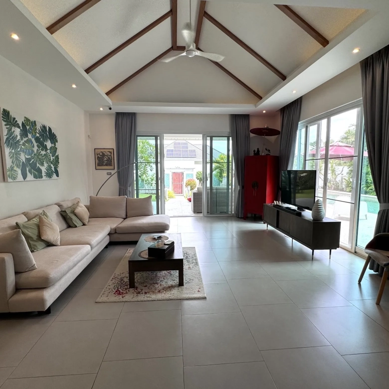 Chic Hua Hin Villa Bright Open Concept