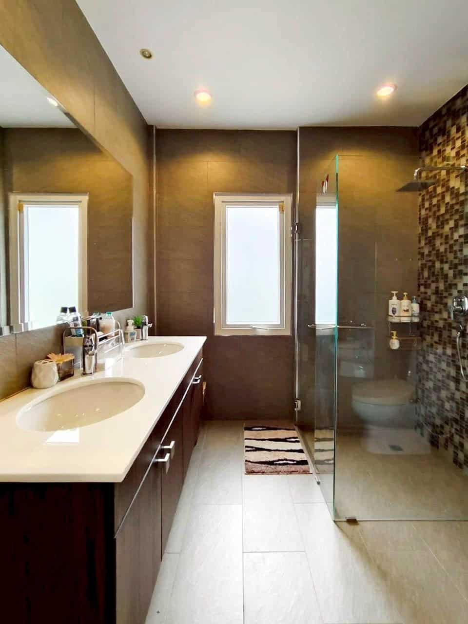 Golf Course Adjacent Luxury Villa Hua Hin