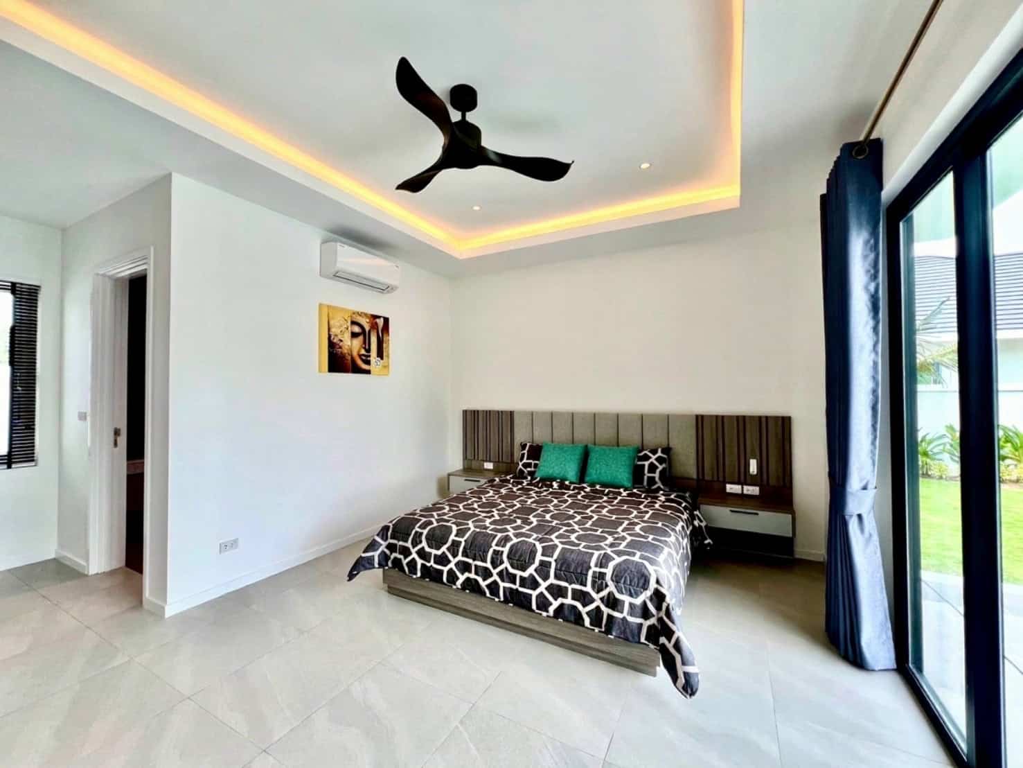 Exclusive Hua Hin Villa Open Floor Sale