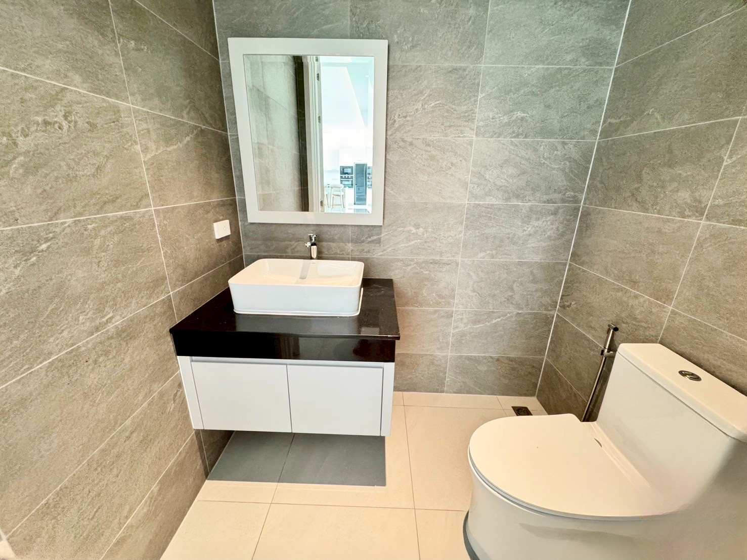 Hua Hin Villa Contemporary Living Sale