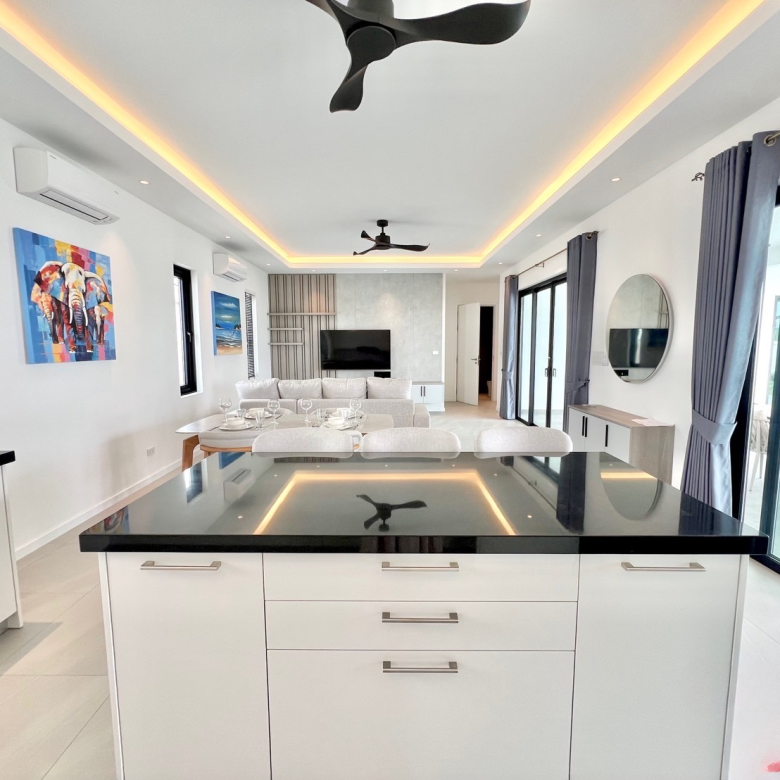 Luxury Hua Hin Villa Poolside Charm Sale