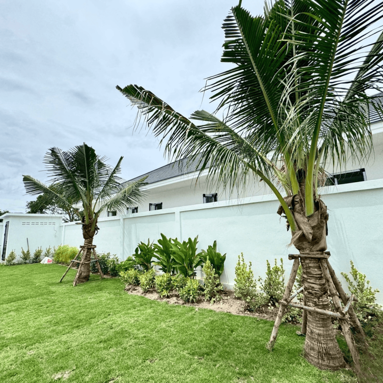 Spacious Hua Hin Villa Modern Design Sale