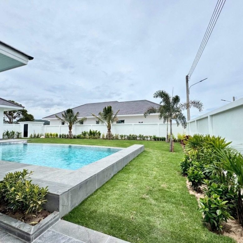 Bright Hua Hin Villa Open Concept Sale