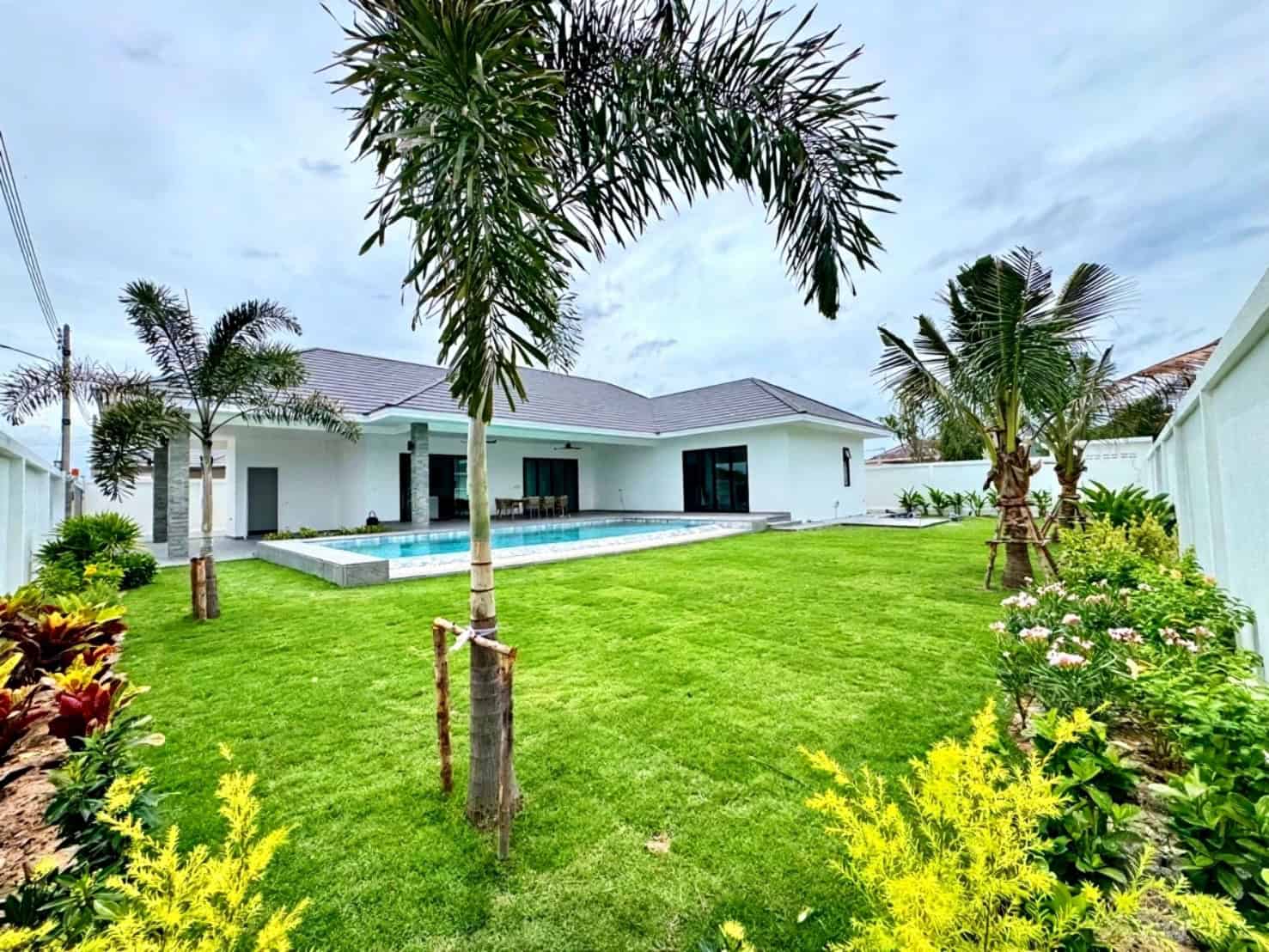 Hua Hin Luxury Villa Resort Style Sale