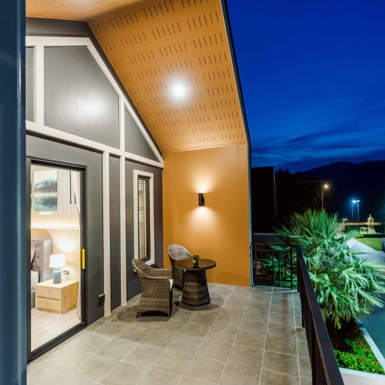 Spacious Luxury Villa Sale With Pool