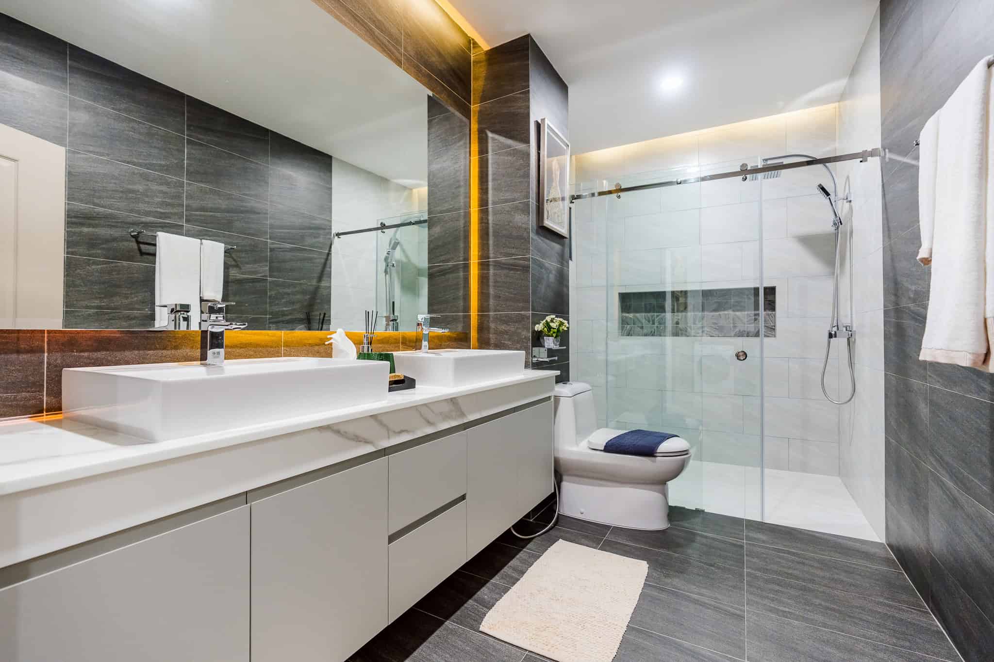 Stylish Living Villa Sale Hua Hin
