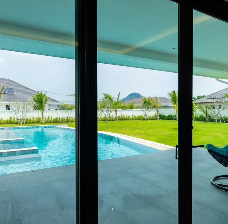 Tropical Poolside Villa in Hua Hin Thailand