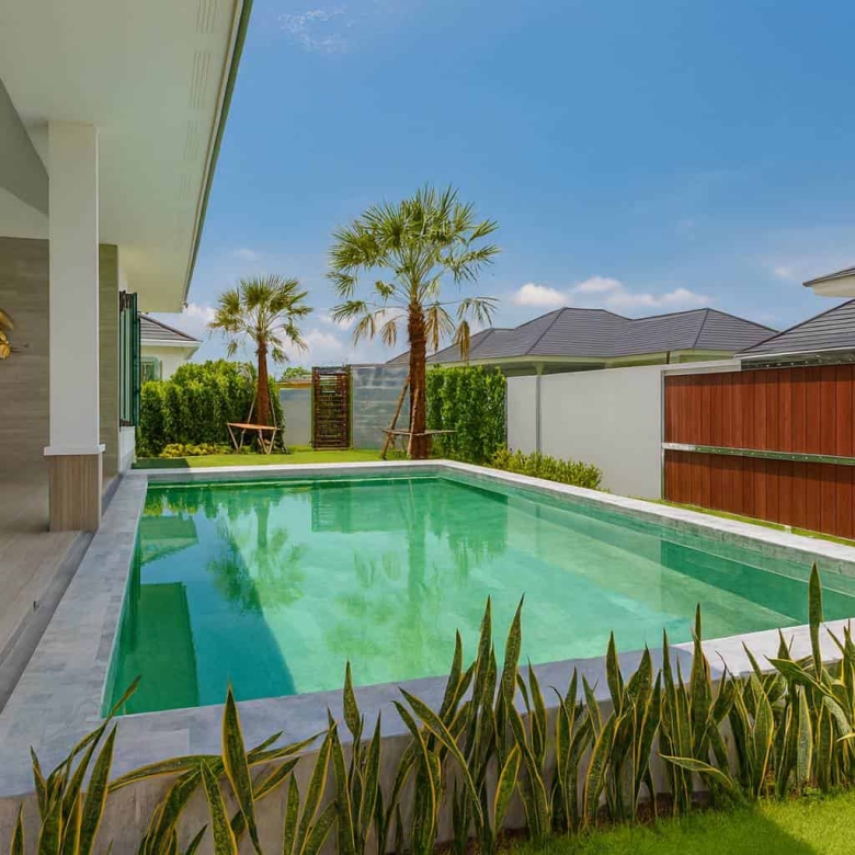 Spacious Tropical Villa Near Hua Hin Beach