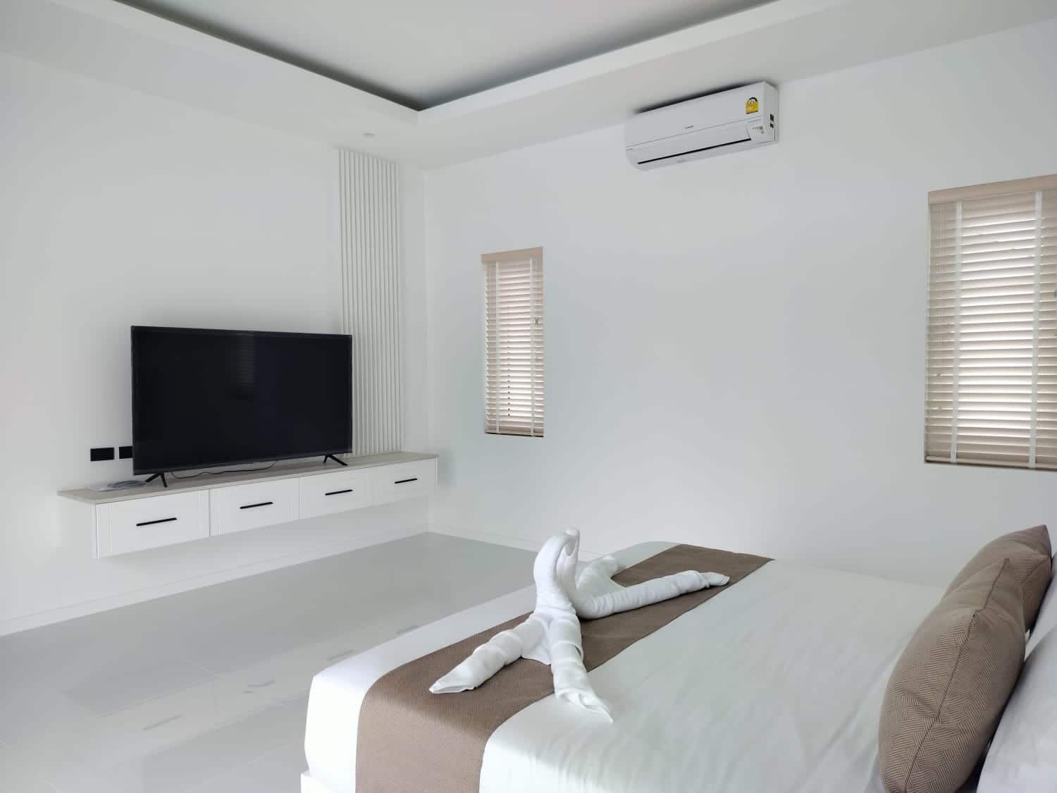 Spacious Hua Hin Homes Private Pool Haven