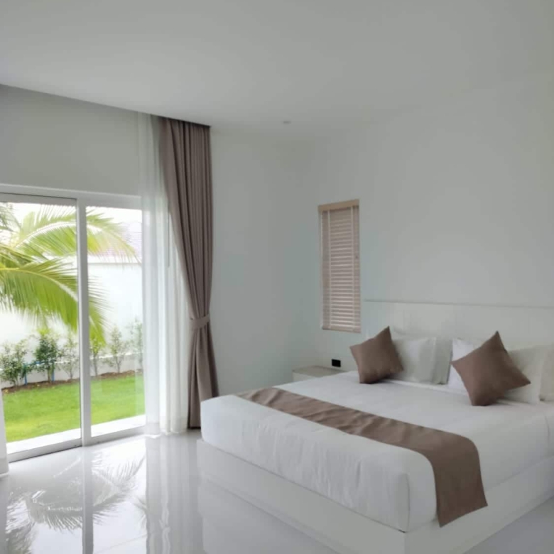 Stylish Hua Hin Homes Tropical Villa Escape