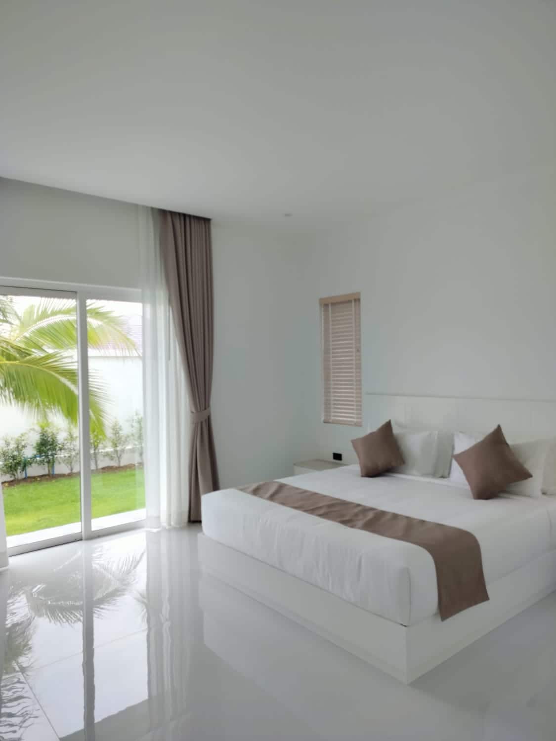 Stylish Hua Hin Homes Tropical Villa Escape