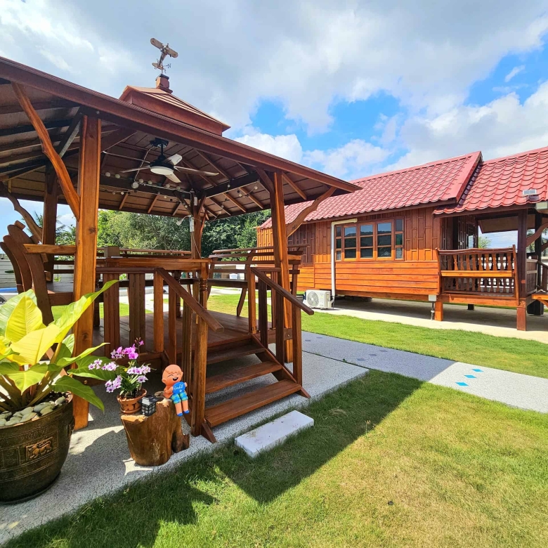 Spacious Thai Villa Poolside Paradise Pranburi