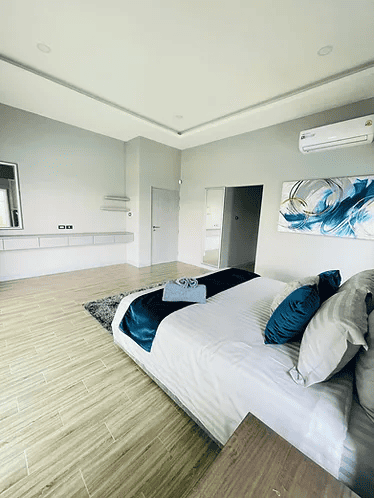 Elegant Villas in Hua Hin with Smart Security