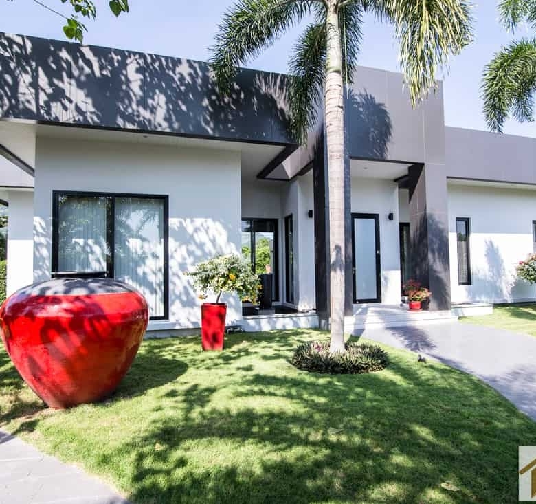 Modern Villa Hua Hin Stunning Tropical Views