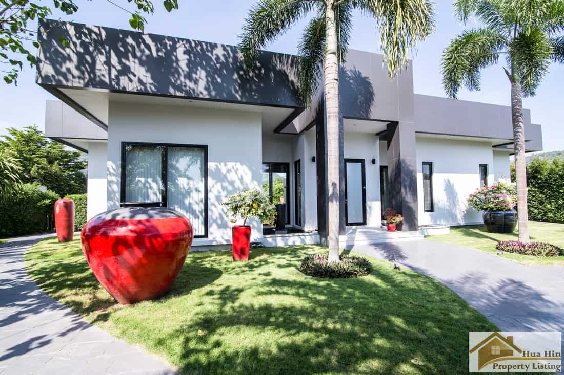 Modern Villa Hua Hin Stunning Tropical Views