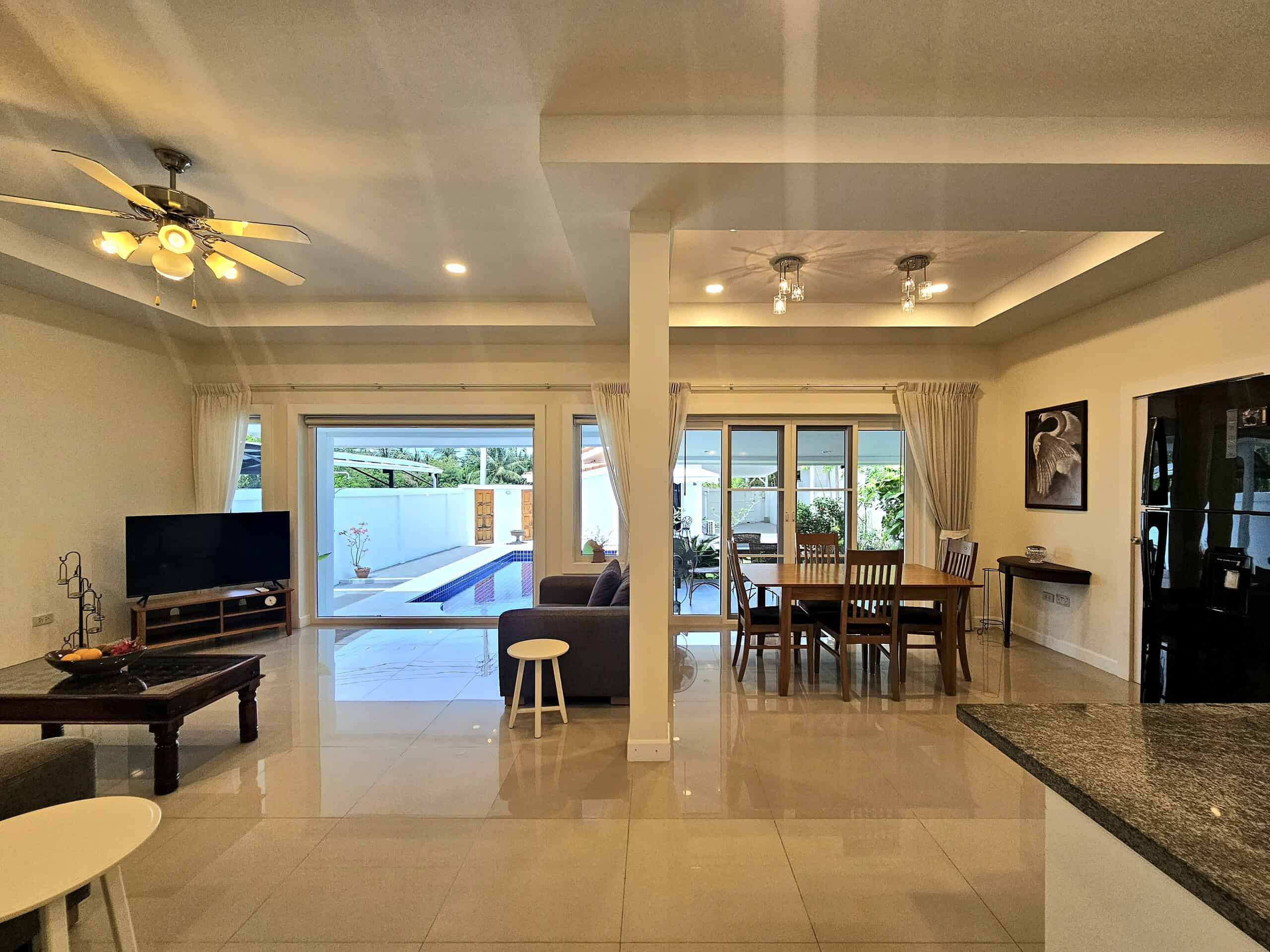 Bright Tropical Villa Hua Hin Poolside Comfort