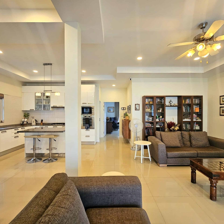 Exclusive Hua Hin Villa Tranquil Pool Environment