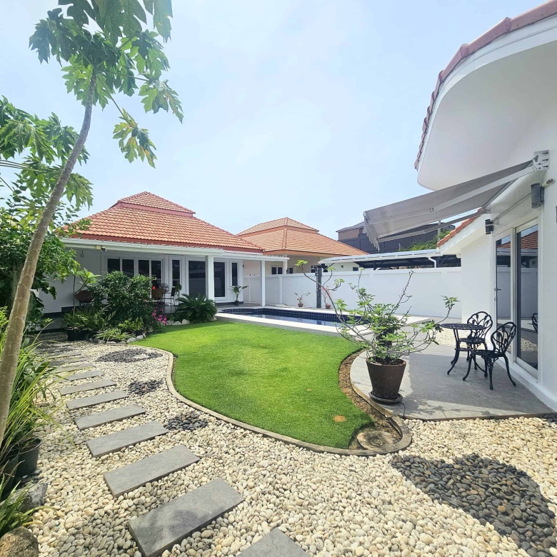 Chic Tropical Villa Hua Hin Poolside Comfort