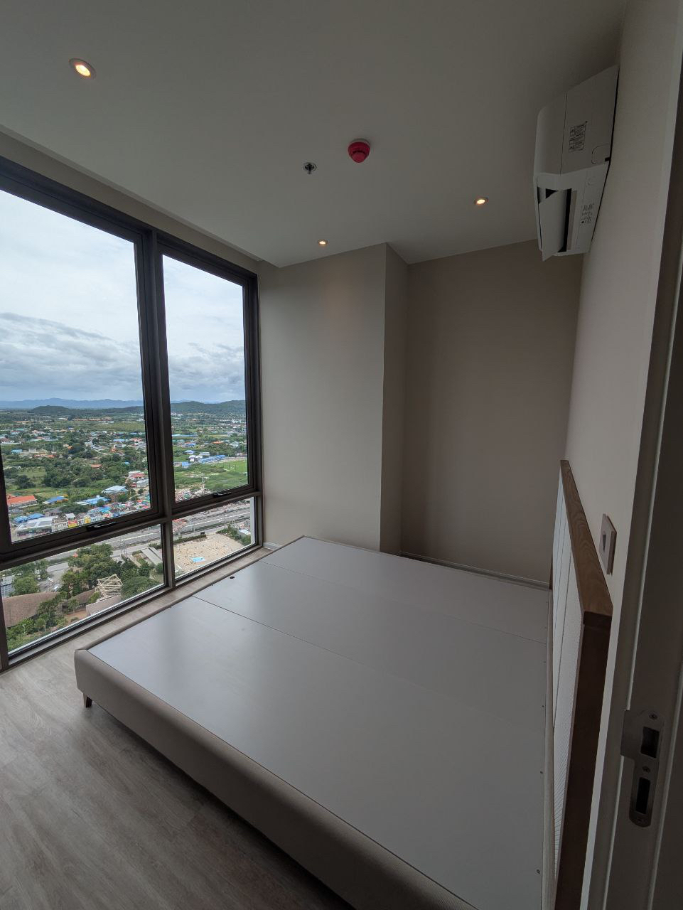Contemporary Condo Dining Area with Scenic Views Stunning Oceanfront Condo Sales Hua Hin Project