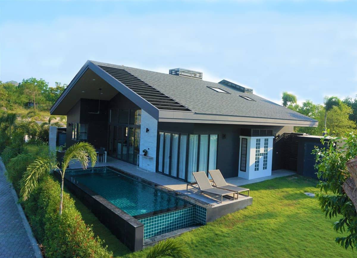 Exclusive Sanctuary Lakes Villa Private Pool Sale
