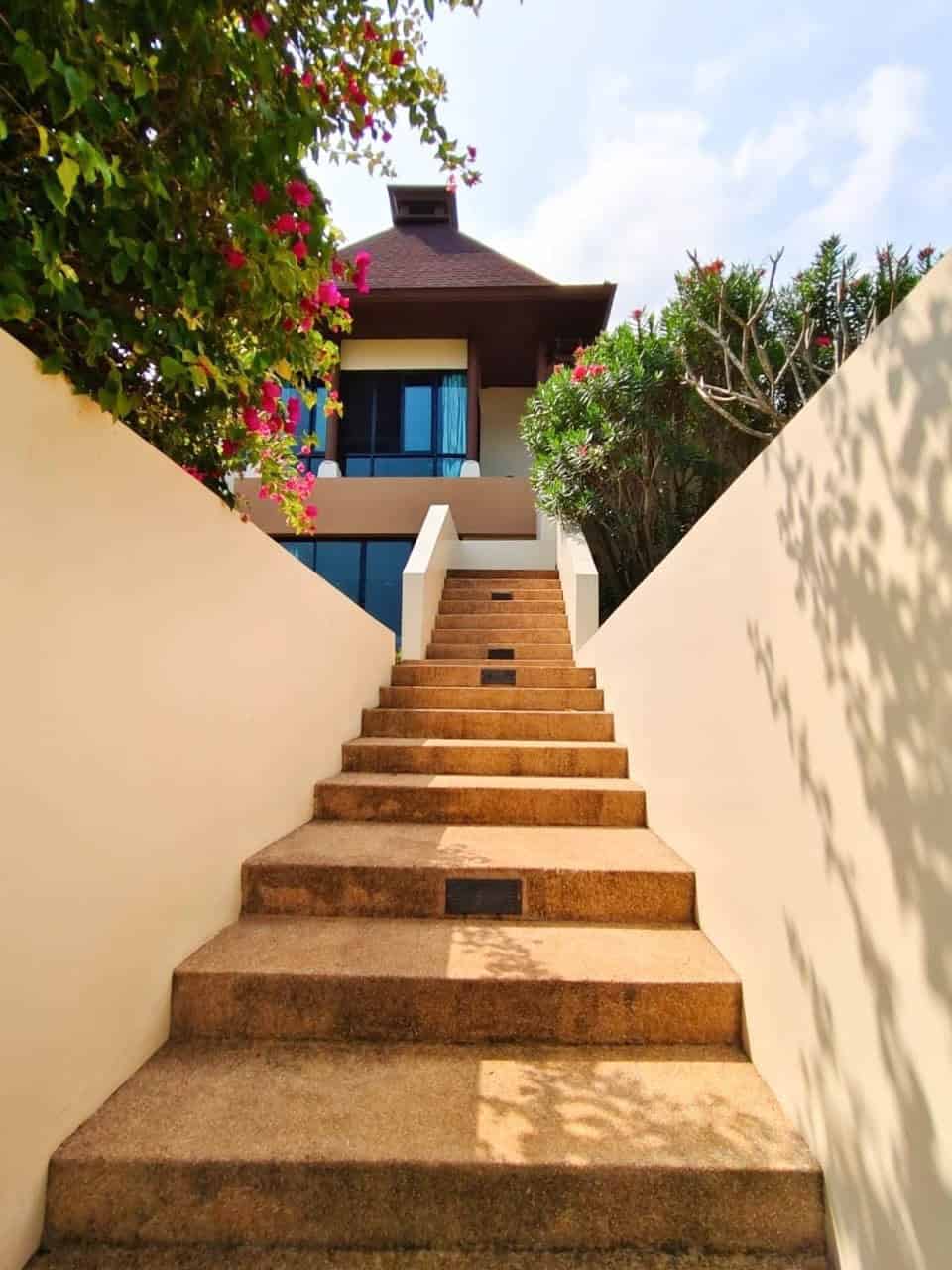 Balinese Villa Hua Hin with Mountain Views