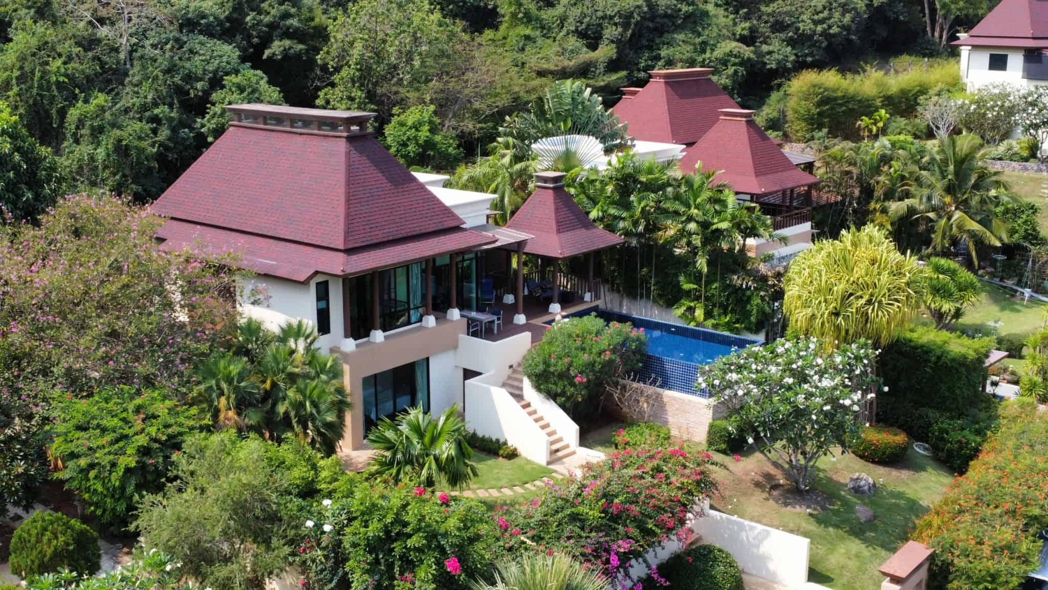 Elegant Balinese Villa Near Khao Tao