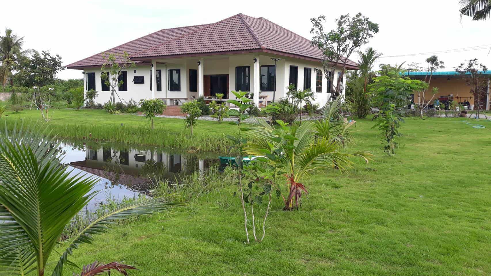 Spacious Hua Hin Family Home with Tropical Garden Views