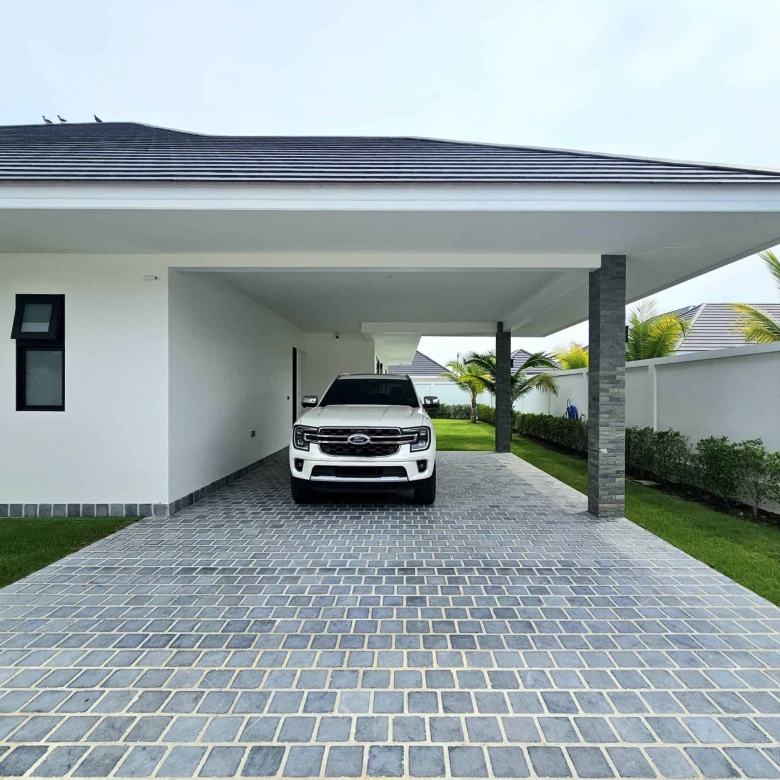 Hua Hin Villa with Natural Light and Comfort