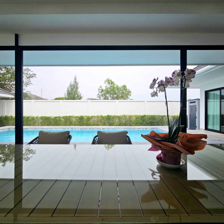 Hua Hin Villa with Modern Interior Design