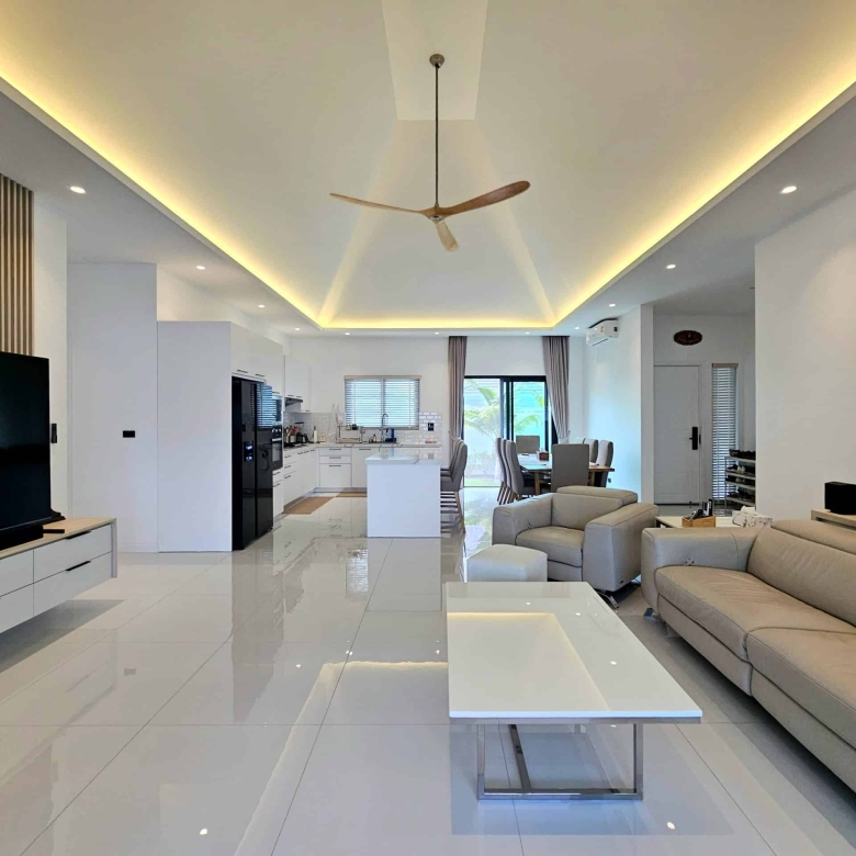 Exclusive Villa Near Hua Hin Beaches