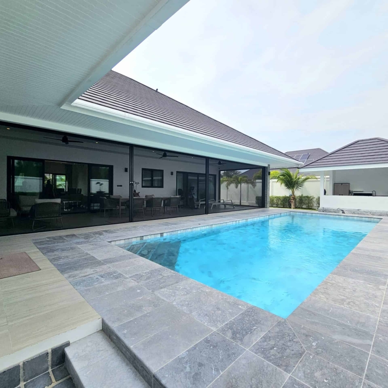 Modern Poolside Villa in Hua Hin Resort