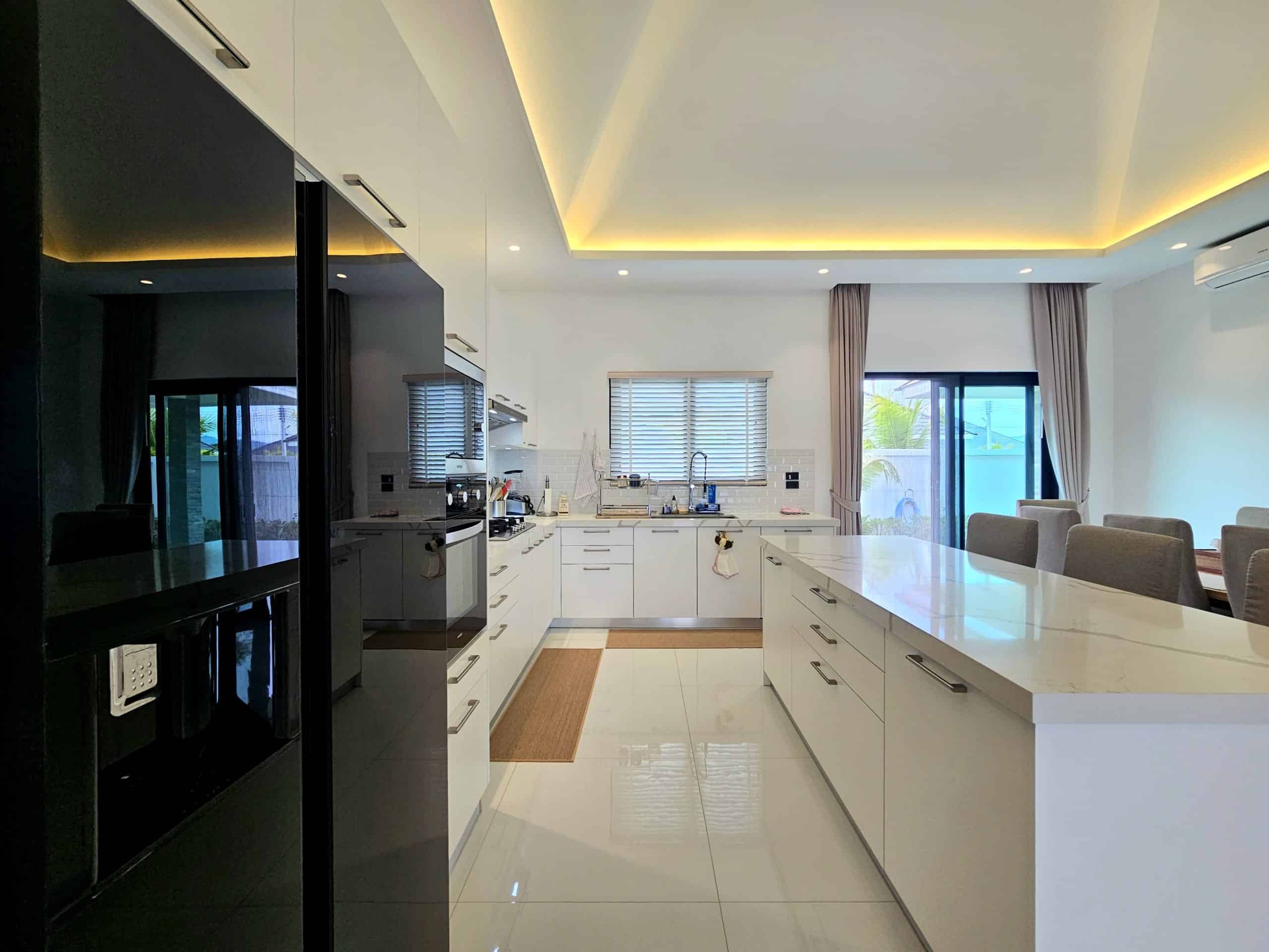 Modern Pool Villa Hua Hin Tranquil Outdoor Space Hua Hin Villa with Contemporary Style