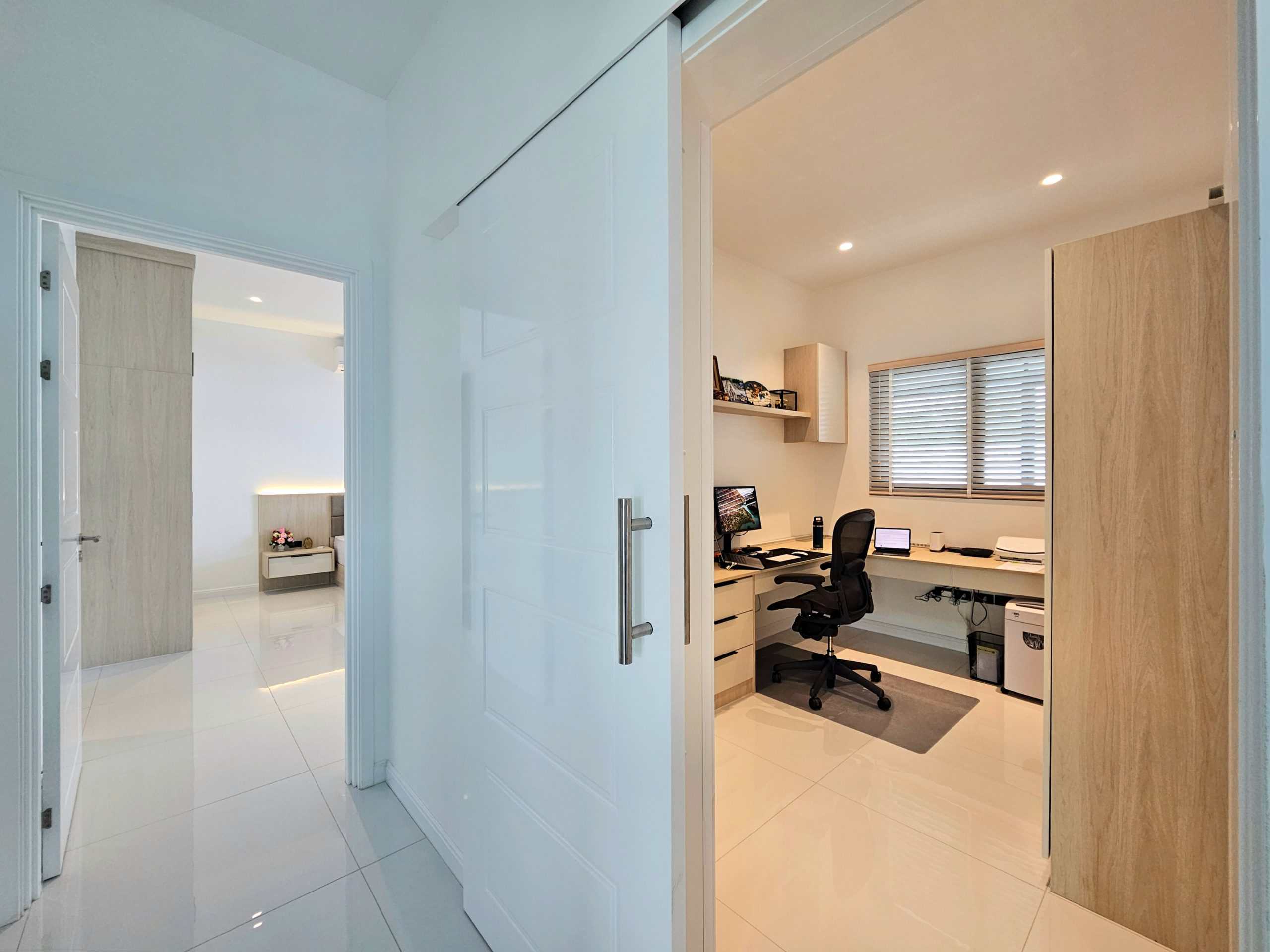 The-Clouds-2-Premium-Pool-Villa-For-Sale-in-Hua-Hin-in-a-Solar-Powered-Luxury-39 Hua Hin Villa with Bright Modern Design