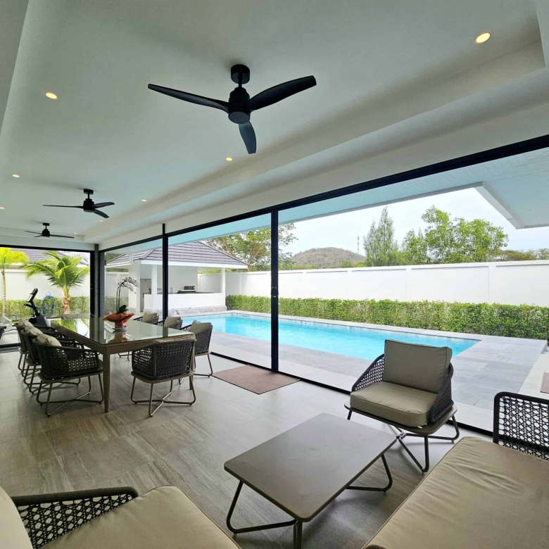 Bright Villa with Open Living Space Hua Hin