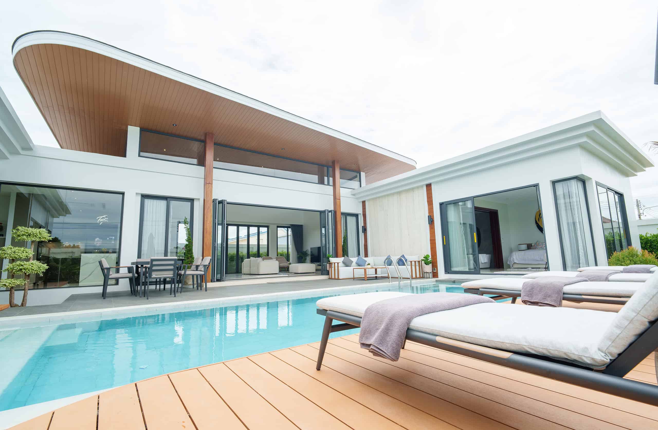 Contemporary Pool Villa Hua Hin Sale