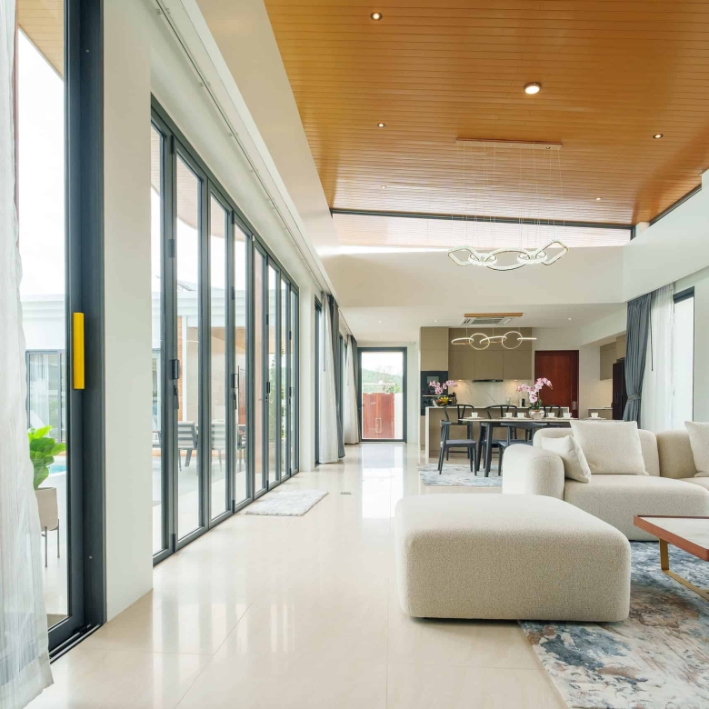Luxury Tropical Villa Hua Hin Sale