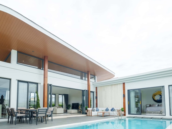 Tropical Luxury Pool Villa Hua Hin Sale